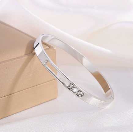 Fashion Diamond-Encrusted Titanium Steel Bracelet
