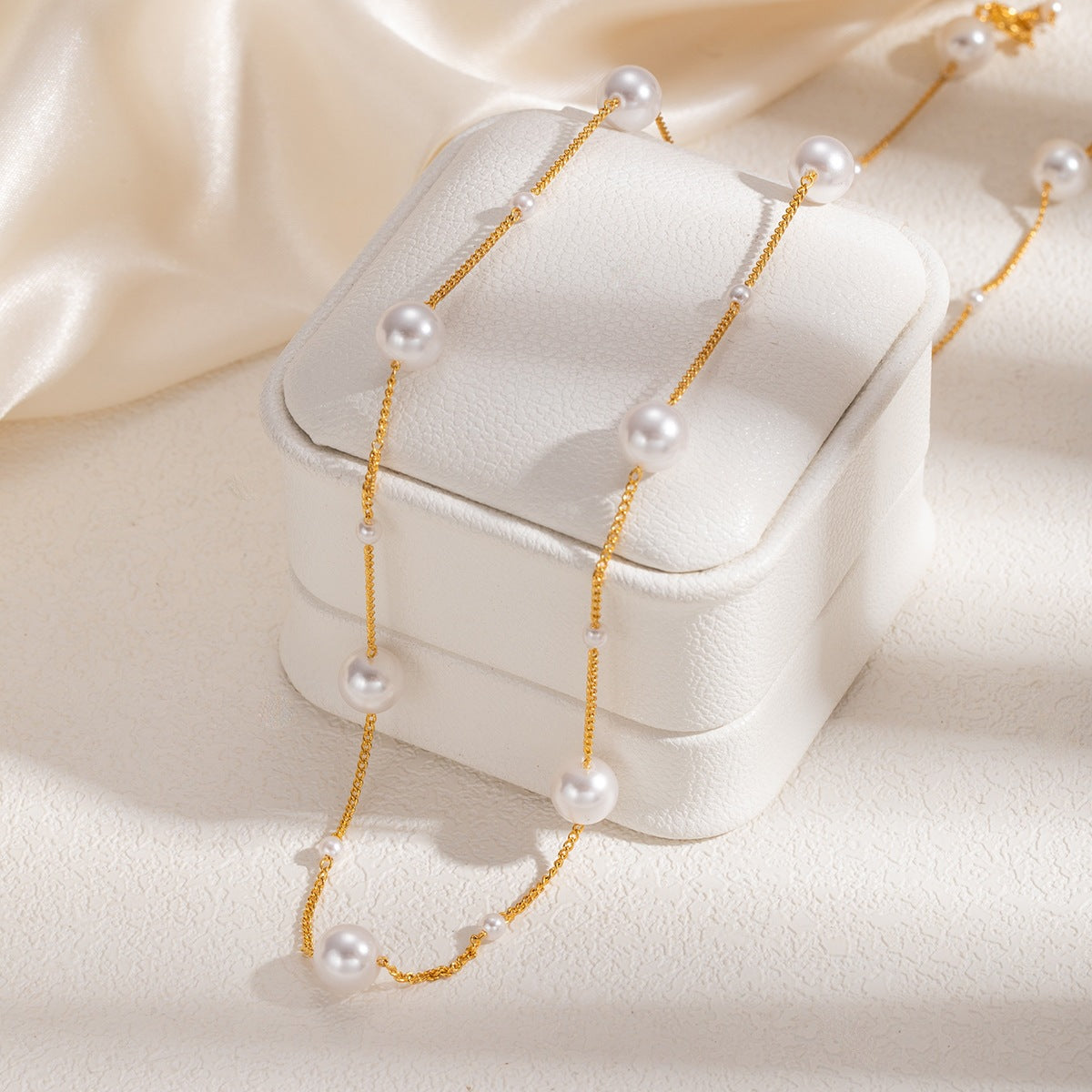 French-Style Gentle Pearl Y-Shaped Necklace for Women Adjustable Pull Chain Clavicle Chain Versatile Commuting Dating Accessory