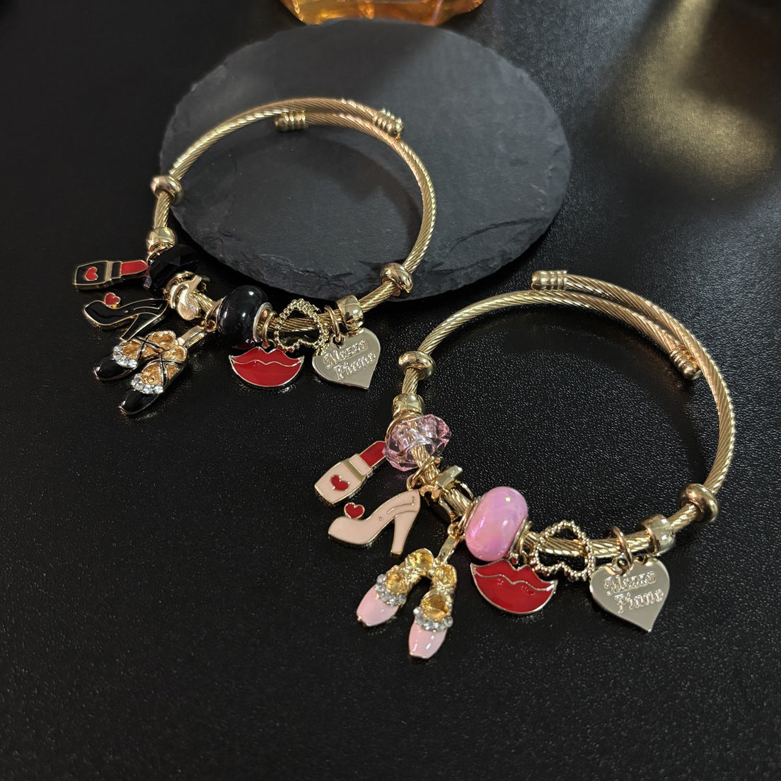Fashion charm bracelet
