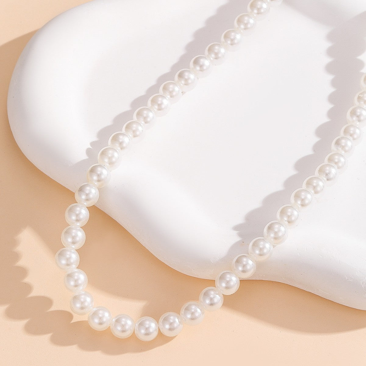 Adjustable Pearl Necklace Minimalist Style