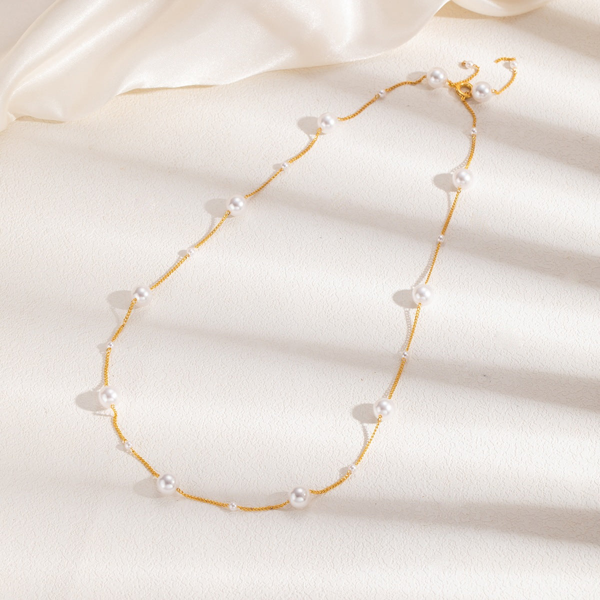 French-Style Gentle Pearl Y-Shaped Necklace for Women Adjustable Pull Chain Clavicle Chain Versatile Commuting Dating Accessory
