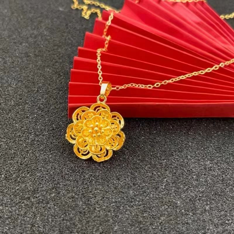 Fashion Heart Pendant Twist Chain Necklace