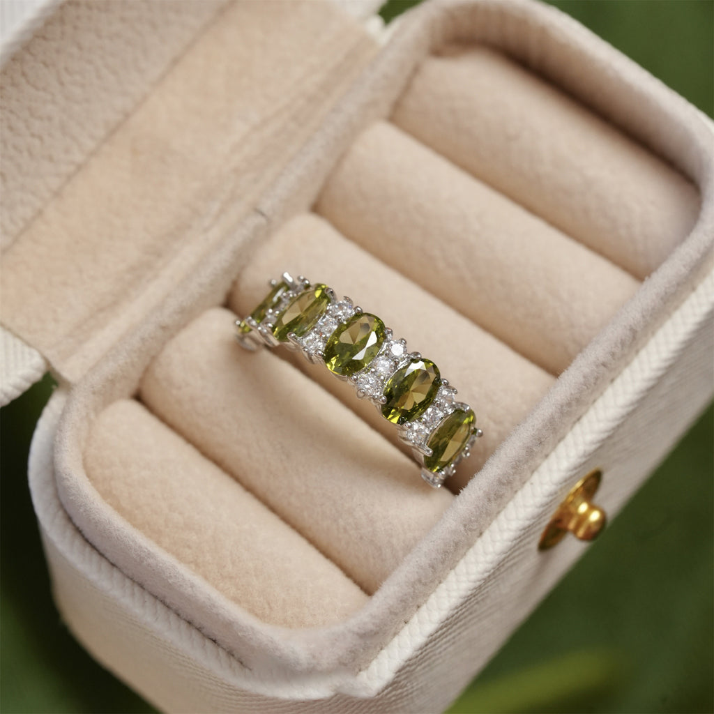 Olive Green Oval Diamond Opening Fashion Ring