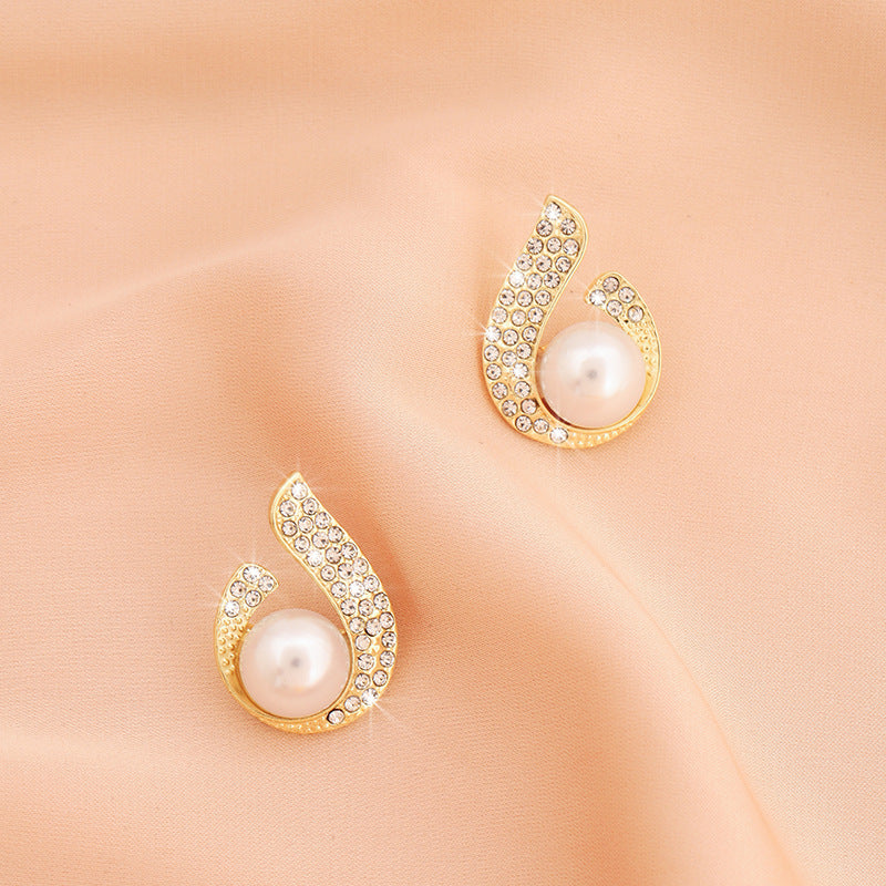 Pearl Drop Circle Earrings