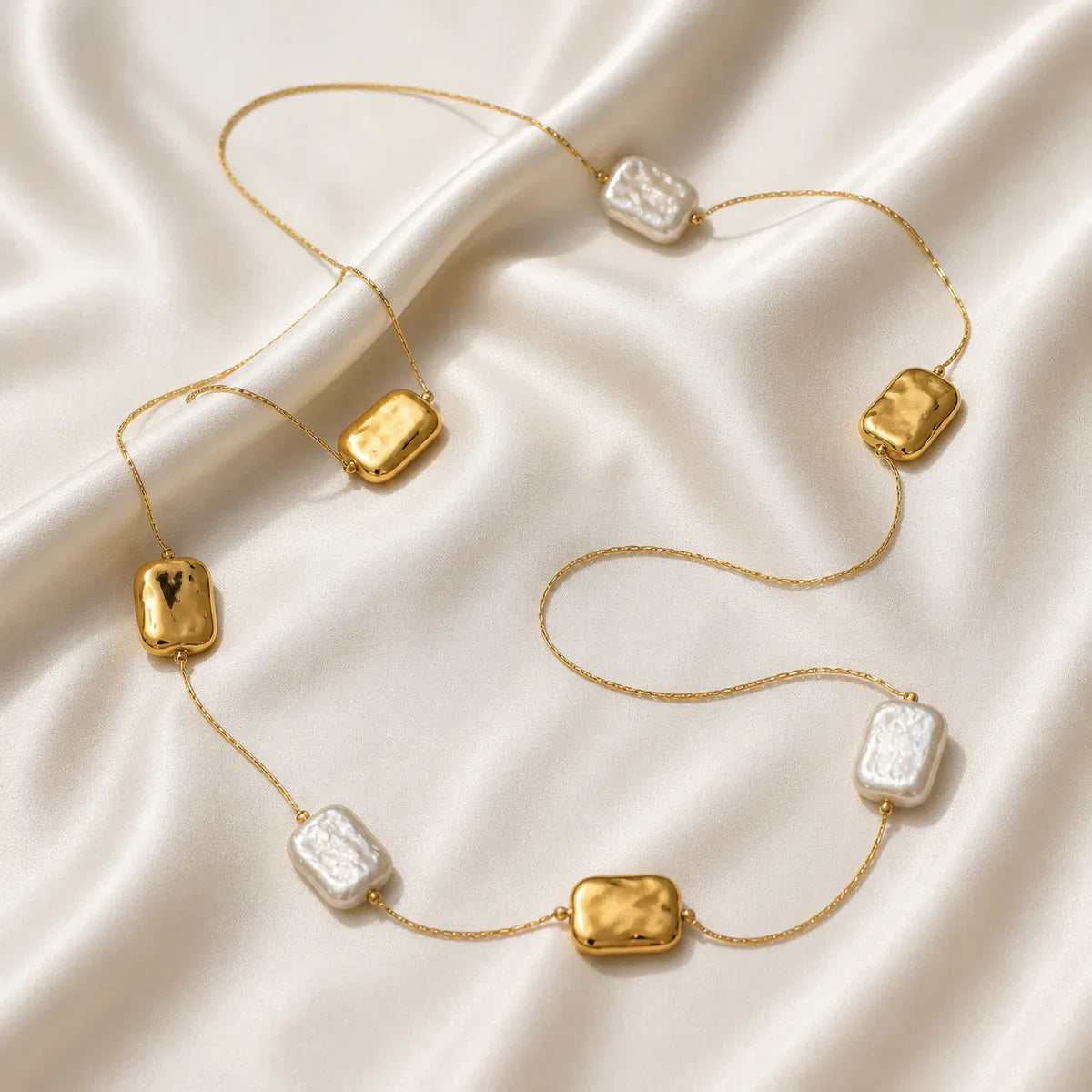 Baroque Pearl Geometric Necklace