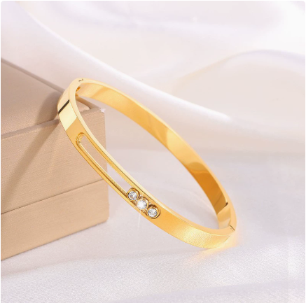 Fashion Diamond-Encrusted Titanium Steel Bracelet
