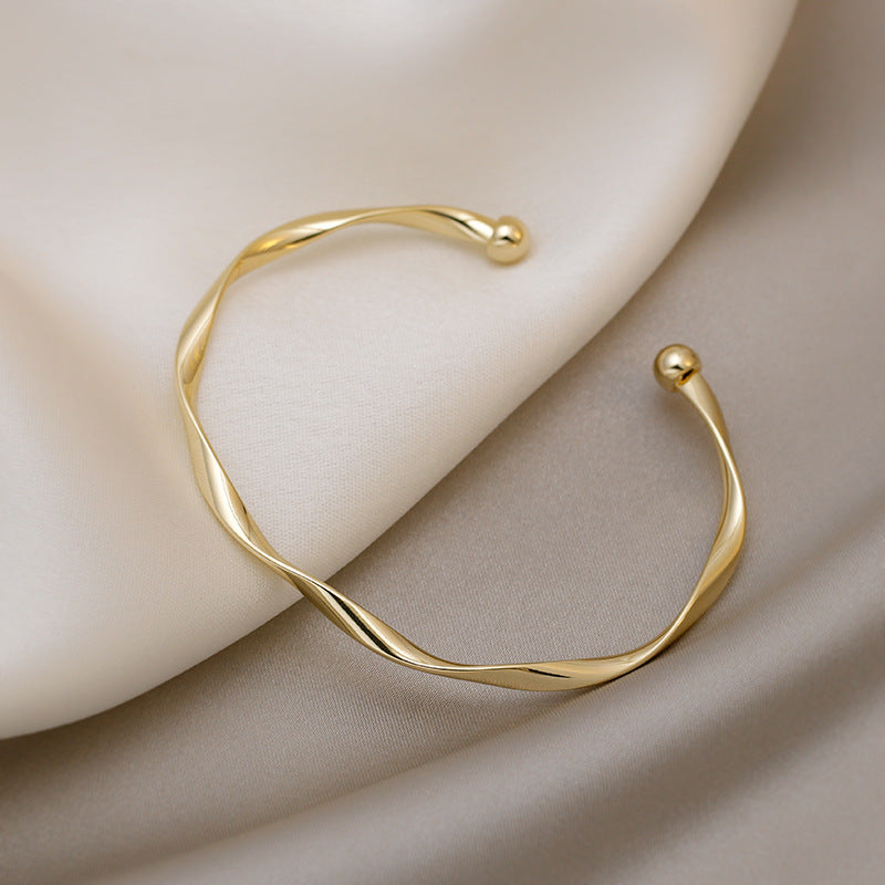 Twisted Minimalist Adjustable Crystal Bracelet